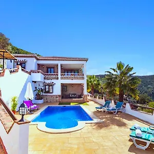 https://holiday-home-el-encinar.es-andalucia.com